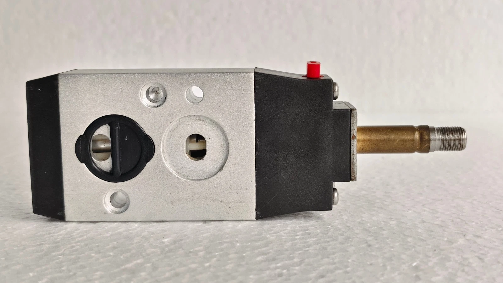 admin/uploads/uploads/ceonab solenoid valve bar_5.webp